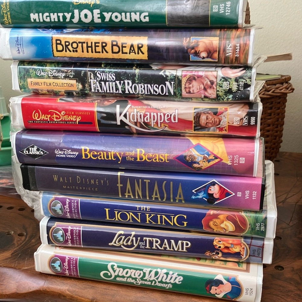 Walt Disney Classic 9 VHS Collection including LION KING AND SNOW WHITE